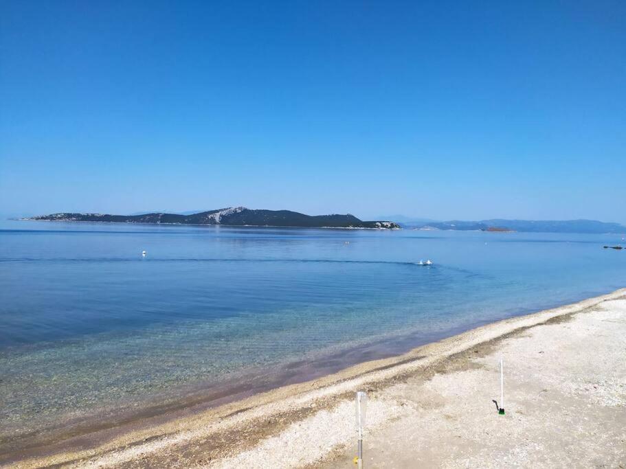 Το Σπίτι Της Μαργαρίτας Στην Παραλία Vila Nea Styra Exterior foto