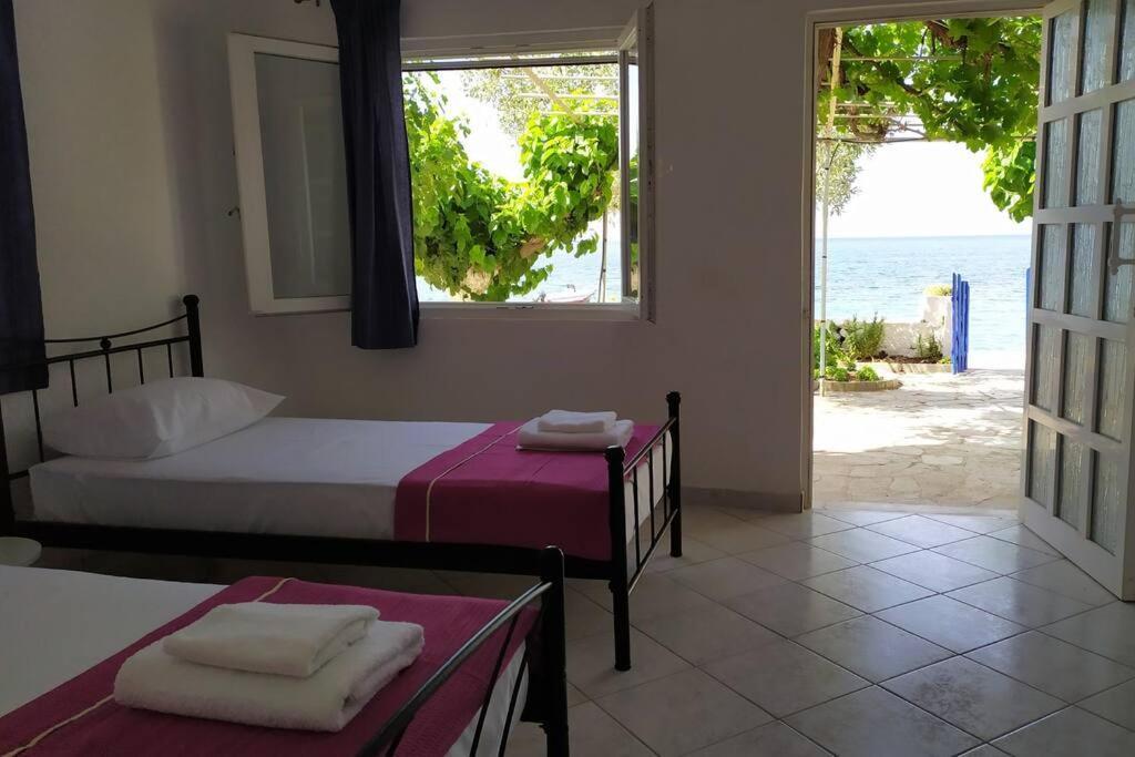 Το Σπίτι Της Μαργαρίτας Στην Παραλία Vila Nea Styra Exterior foto